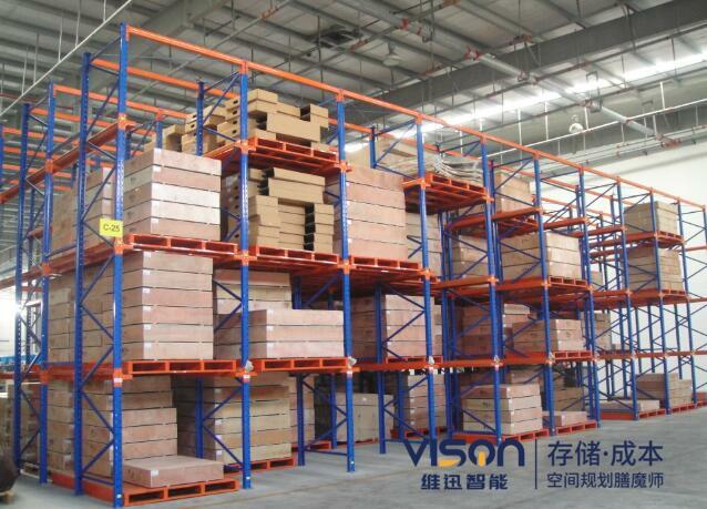 牛腿式貨架有哪些優勢？（貫通式貨架特點）