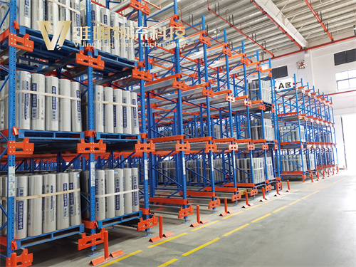 倉儲升級:為什么越來越多企業選擇穿梭貨架?