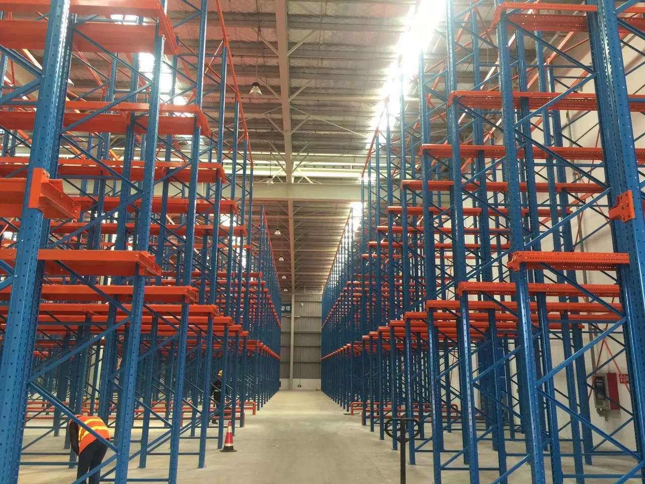 倉庫先進(jìn)先出模式的設(shè)計(jì)需要考慮哪些因素?