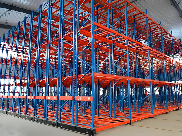 從 “固定” 到 “移動(dòng)”:電移動(dòng)式貨架如何重塑現(xiàn)代倉儲(chǔ)新生態(tài)?